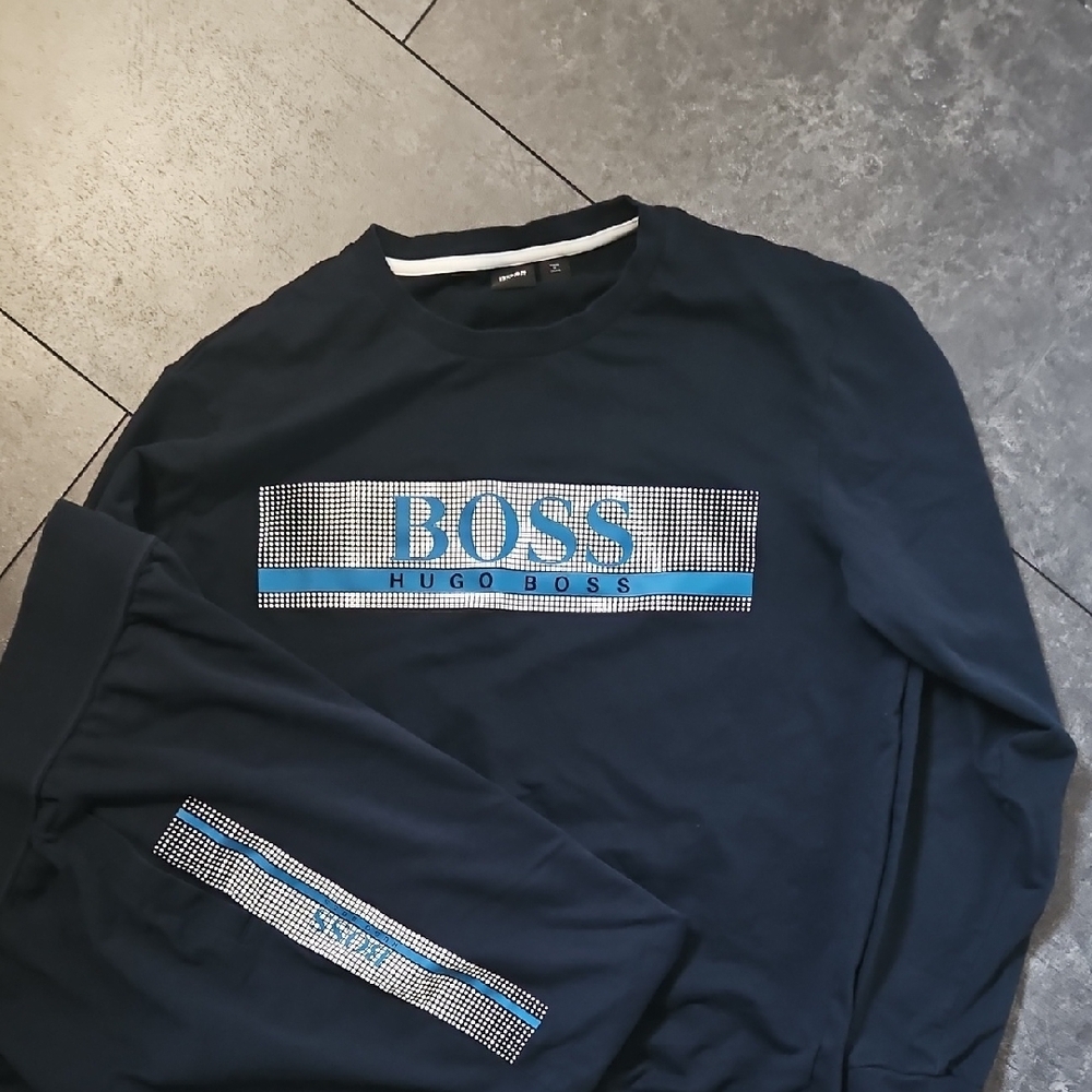 Hugo Boss Men's Dark Blue Long Sleeve Tee and Joggers Set